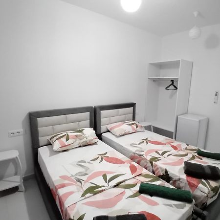 Ida Apartments Sarandë Exterior foto